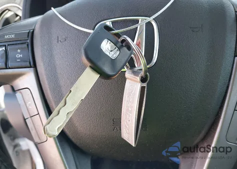 2013 Honda Pilot Touring z USA, uszkodzony, nr VIN 5FNYF4H96DB066085